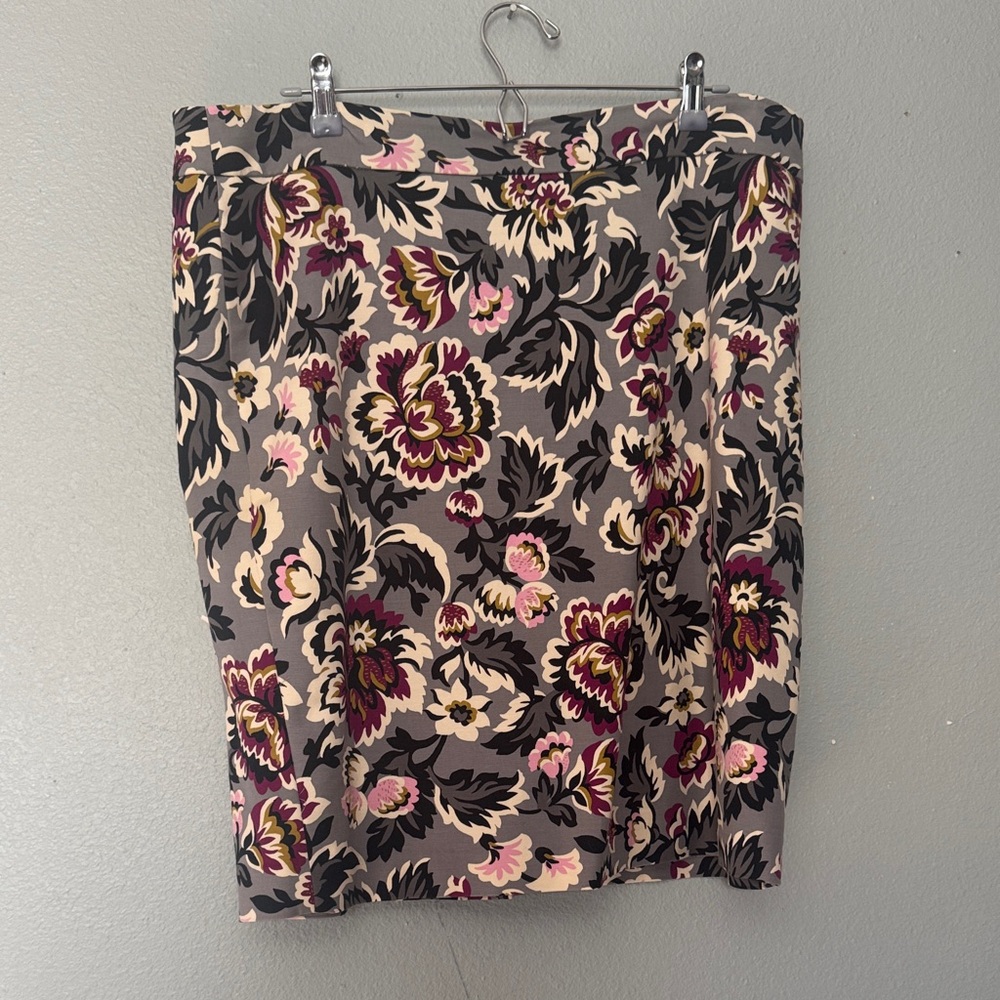 Ann Taylor Black and Pink Floral Pencil Skirt